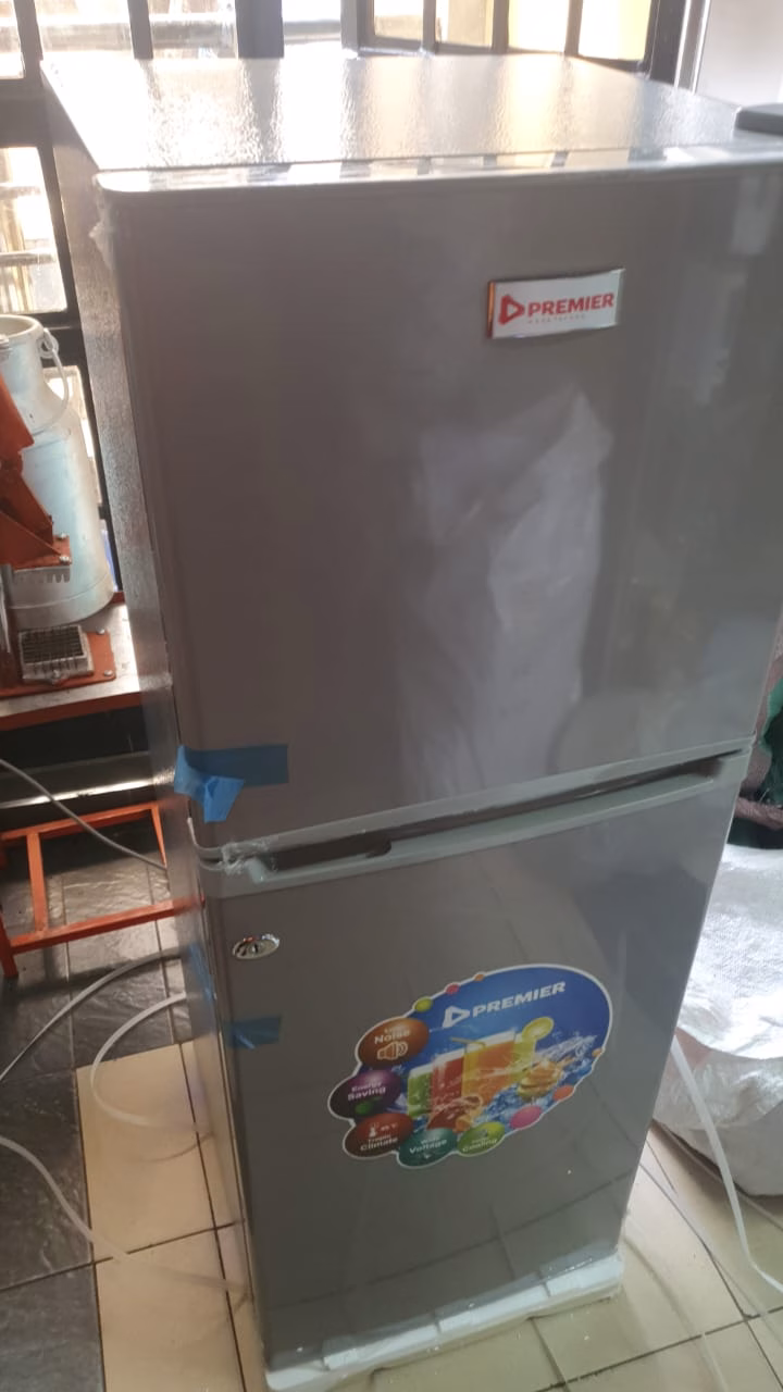 Premier 128L Double Door Refrigerator - Image 4