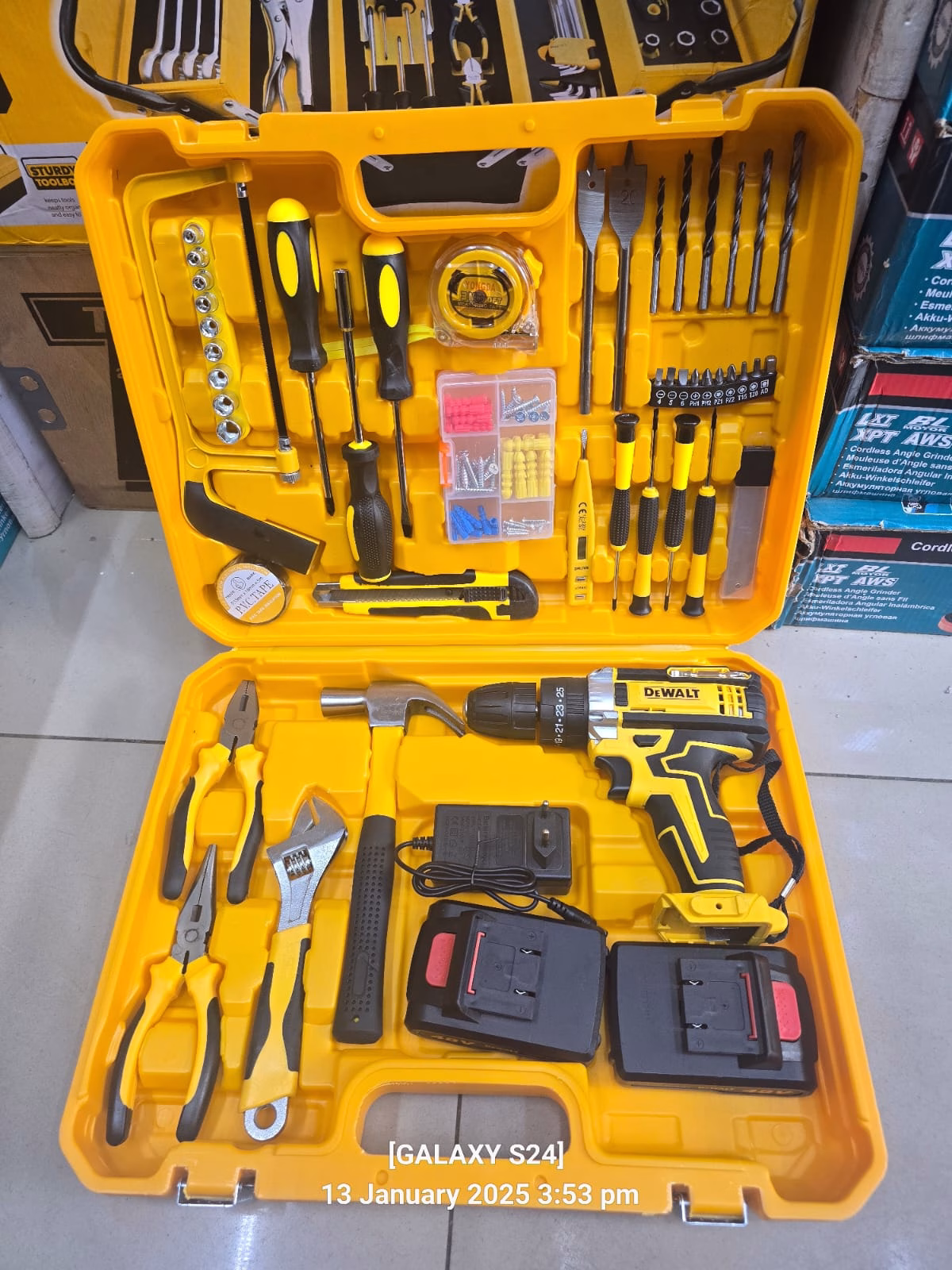 Dewalt 108pc Cordless Drill Toolkit - Image 3