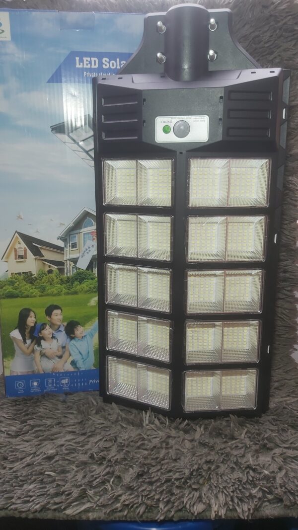 SCL 800W Solar Streetlights