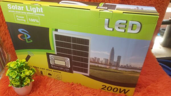 SCL 200W Solar Floodlight with Solar Panel - Image 4