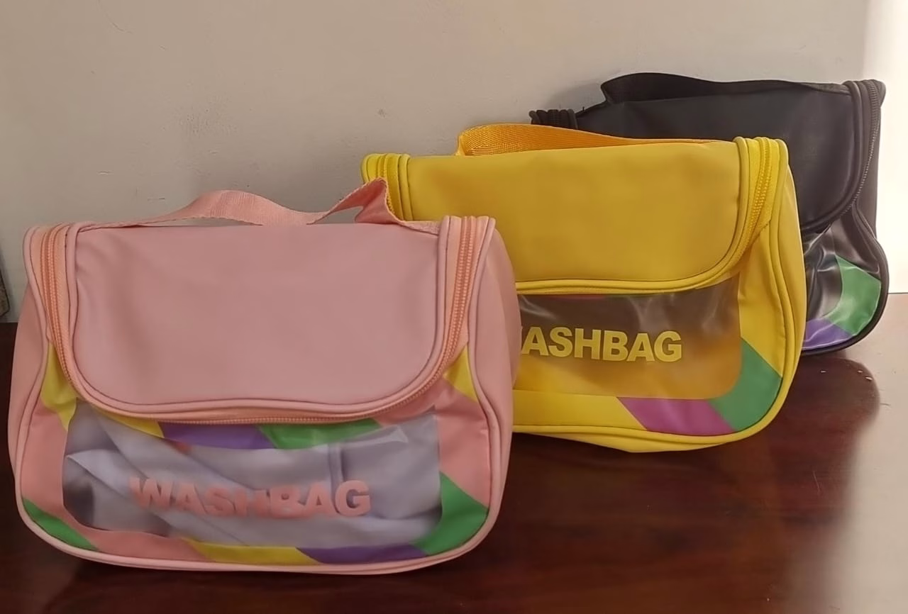 Multifunctional Travel Make-up/Cosmetic Bag - Image 4