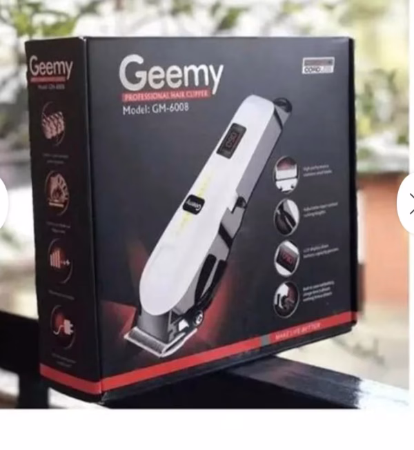 Geemy GM-6008 Rechargeable Cordless Shaver - Image 2
