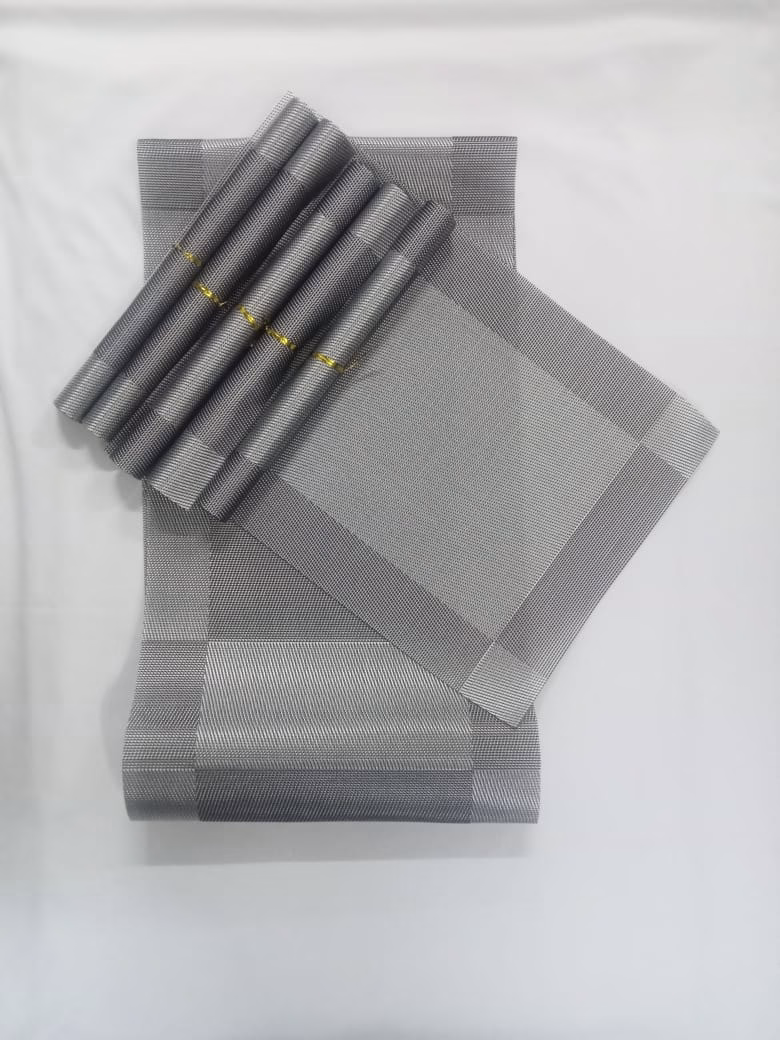 6Pcs PVC Table Mats Plus Table Runner - Image 4