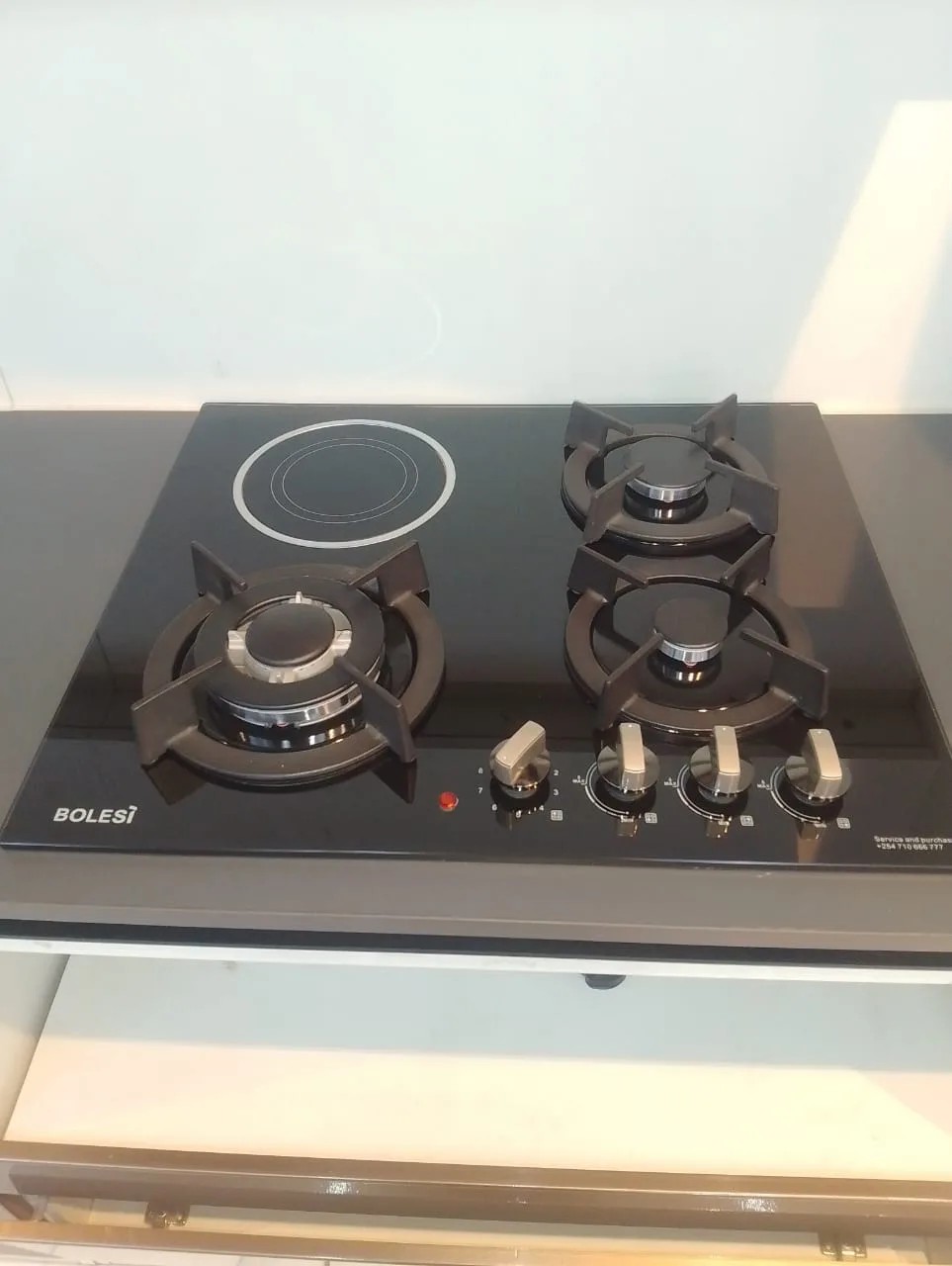 Bolesi 3+1 Inbuilt Glass Hob Cooker with Gas Sensor - Image 2